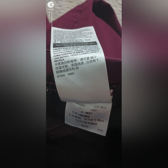 Signature by Levis Strauss Modern Contouring Stretch Jegging Pants Burgundy - Picture 10 of 16